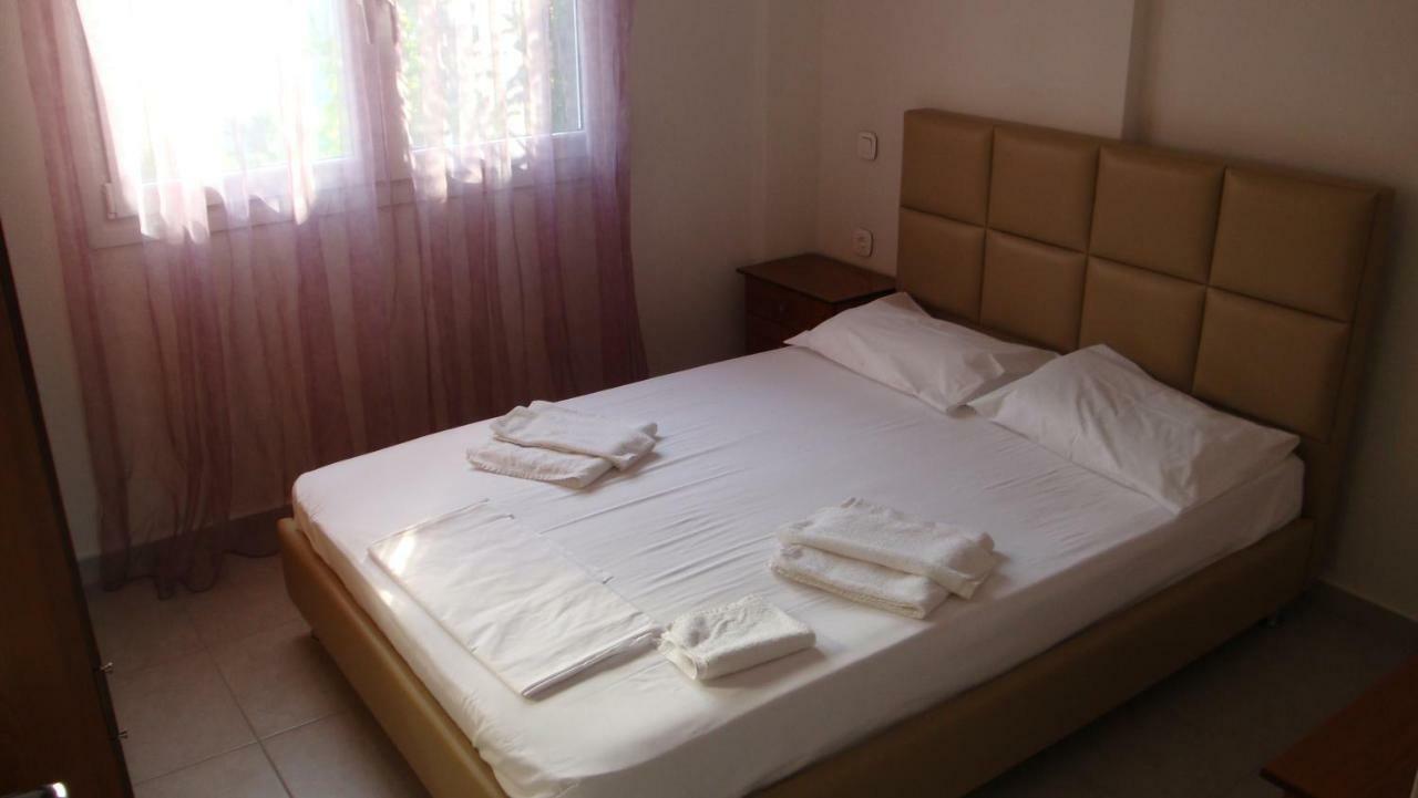 Giotis Apartment *
